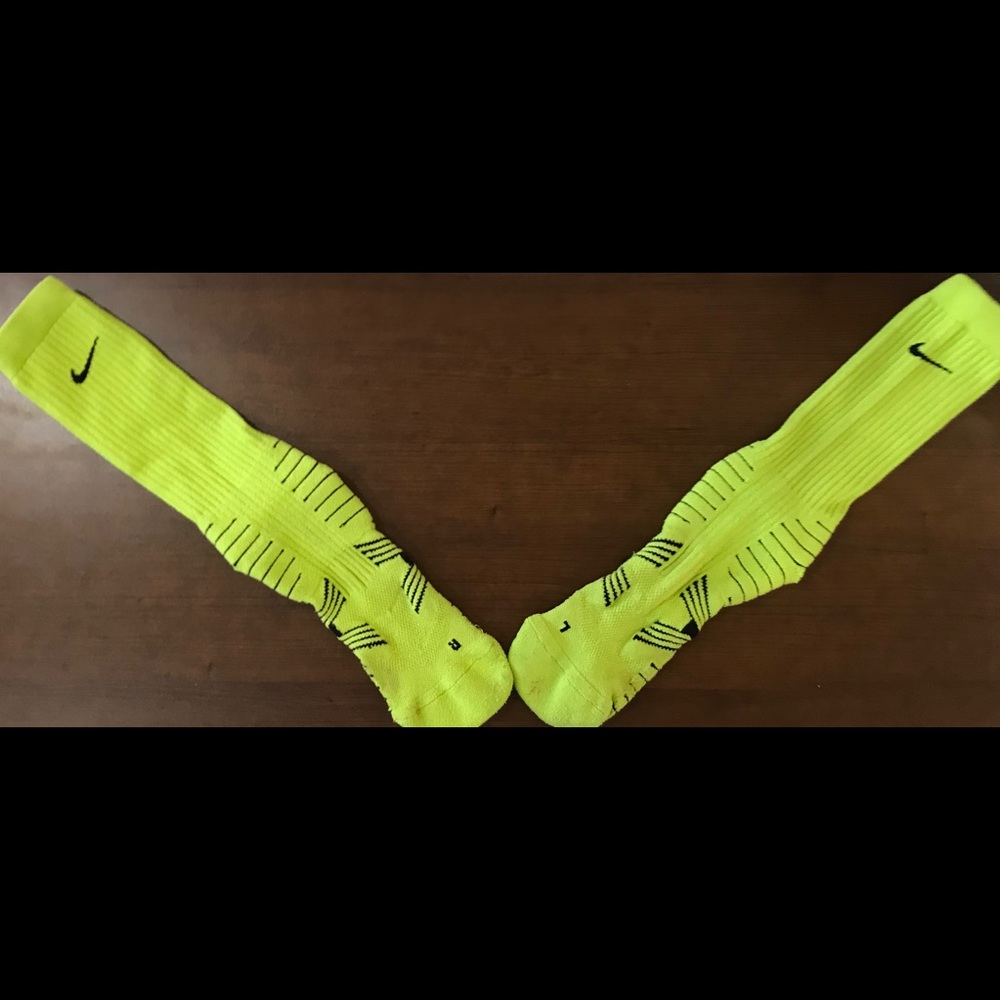 NIKE ELITE Neon Yellow Socks